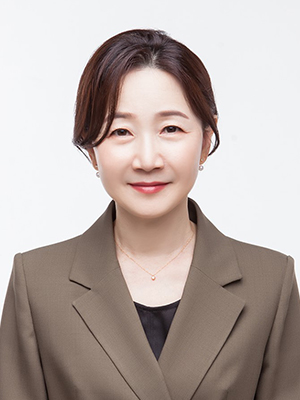 Portrait of Dr. Youn-Joo An